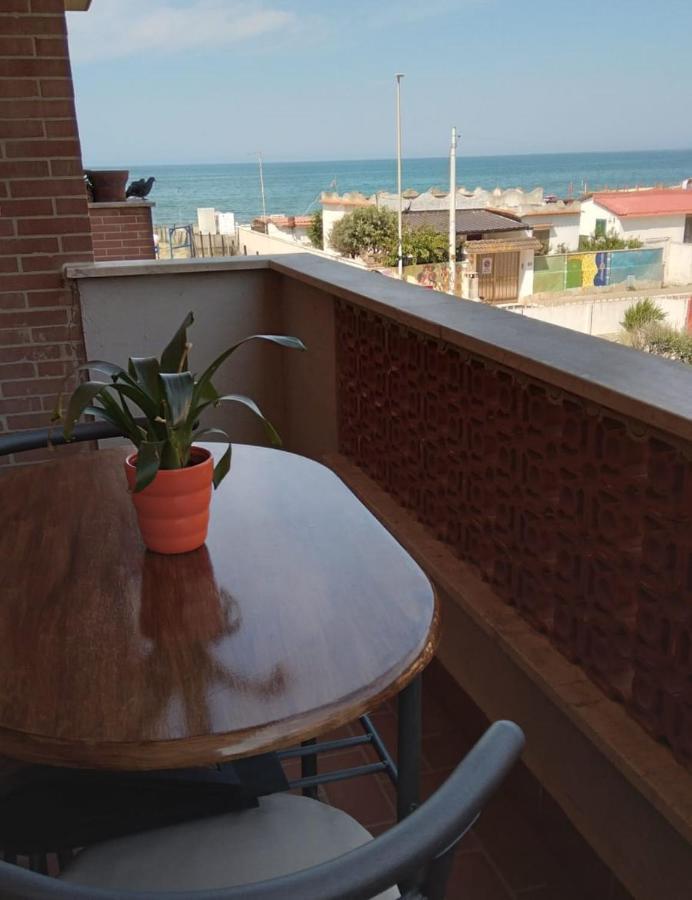 Tula 4 - Appartamento vista mare Passoscuro Esterno foto